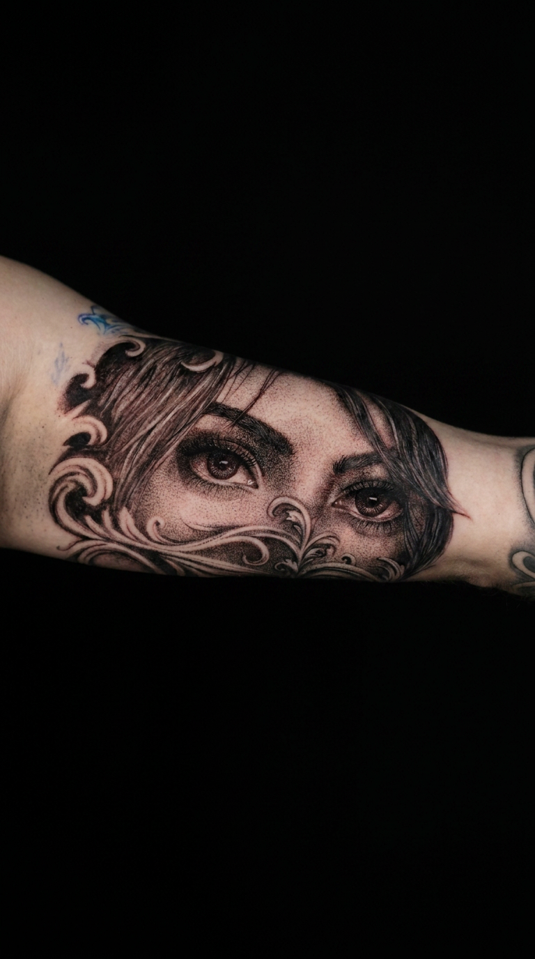 Tatuaje geométrico — mandala
